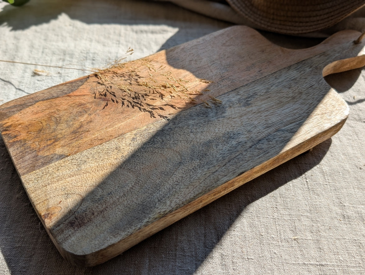 Planche apéro en bois personnalisable avec gravure prénom et illustration