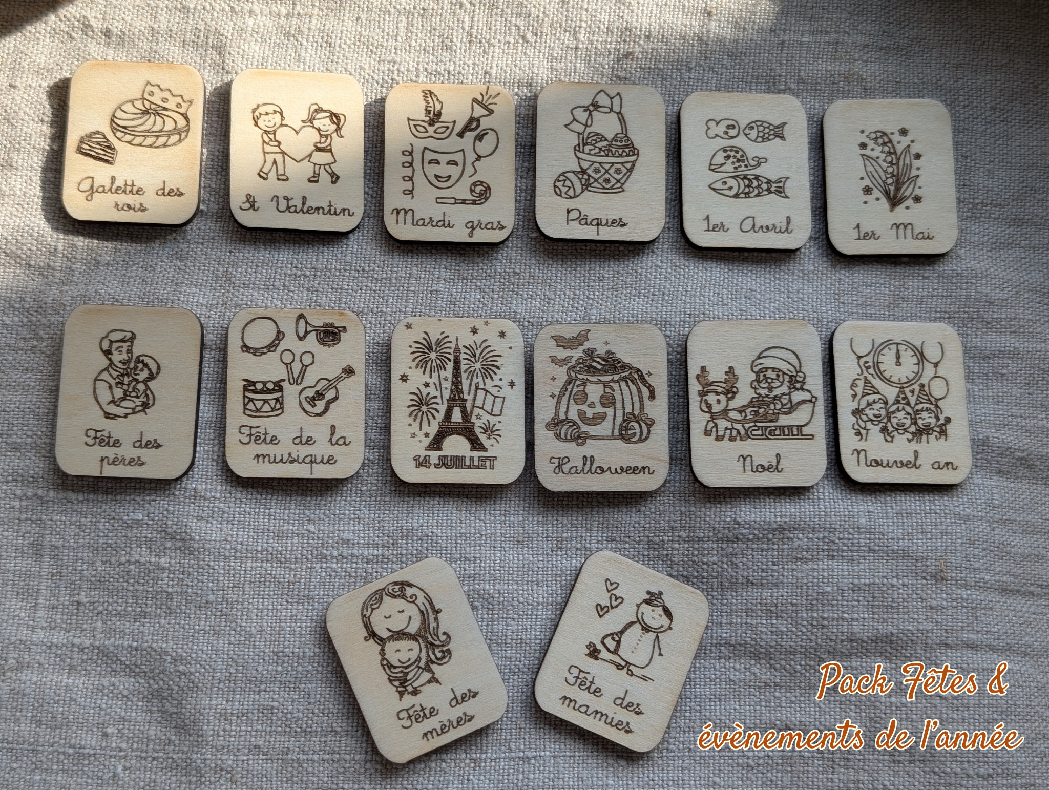 pack fêtes et évènements de l'année  pour semainier en bois enfant personnalisé et modulable par aimants gravé avec prénom