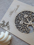 Arbre de vie personnalisé bois naturel titre message prénoms gravés cadeau famille original — Artesama
