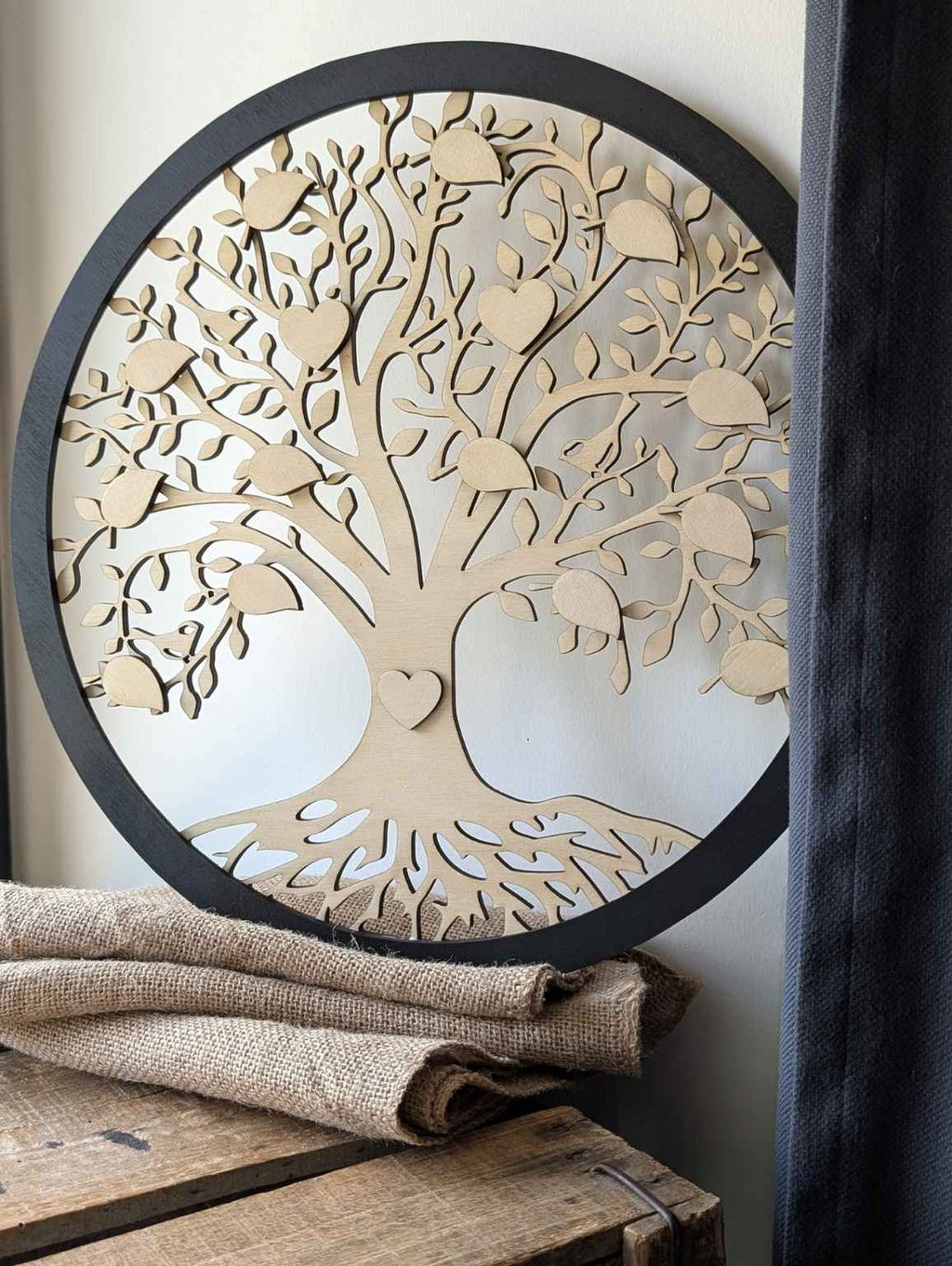 Arbre généalogique décoratif en bois 40cm avec racines et branches découpées au laser