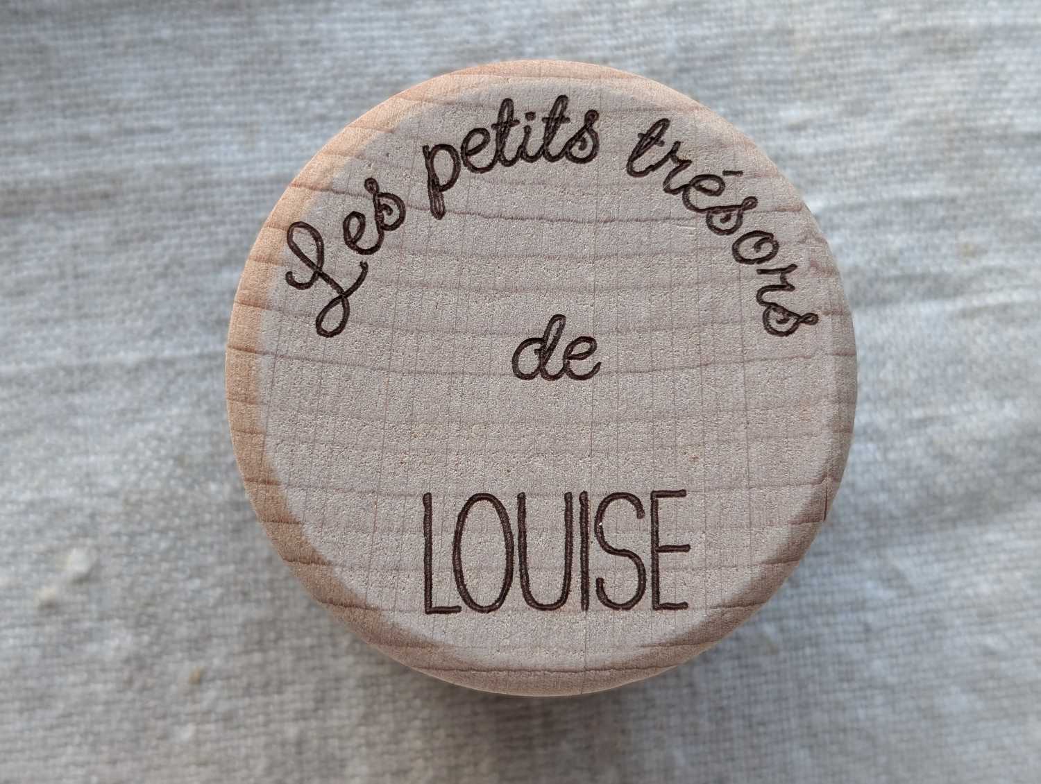 boîte ronde gravure laser personnalisée cadeau unique