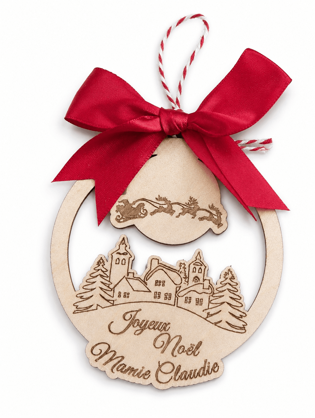 Boule de Noël bois gravée laser "Joyeux Noël" village 
hivernal personnalisée prénom nœud satin rouge — Artesama