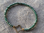 Bracelet trèfle doré perles facettées vert lagon brillantes élégant femme bijou délicat artesama