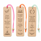 Trois marque-pages en bois gravés personnalisés cordons rose orange vert – Artesama
