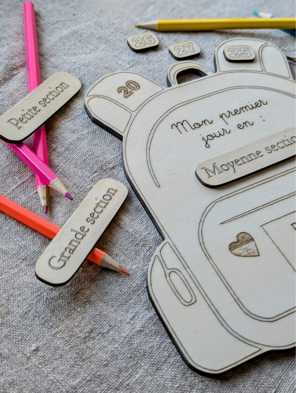 Cartable personnalisé en bois  – Premier jour