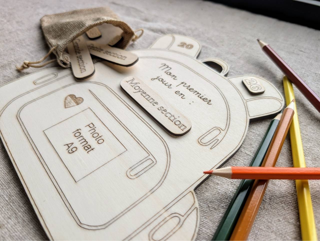 Cartable personnalisé en bois  – Premier jour