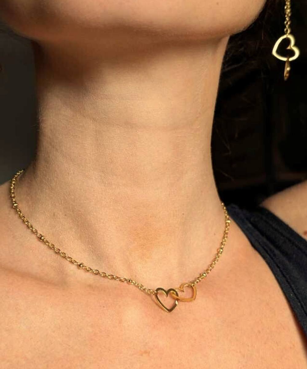 parure portée fine et élégante bijou doré 18k acier inoxydable