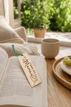 marque pages mis en situation dans livre ouvert bonne fête maman 
