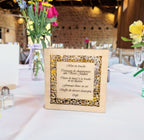 Menu table cube bois lumineux LED personnalisé mariage baptême — Artesama