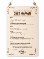 Plaque déco en bois gravée laser Règlement Intérieur Chez Maman, certifiée Meilleure Maman du Monde, fond blanc